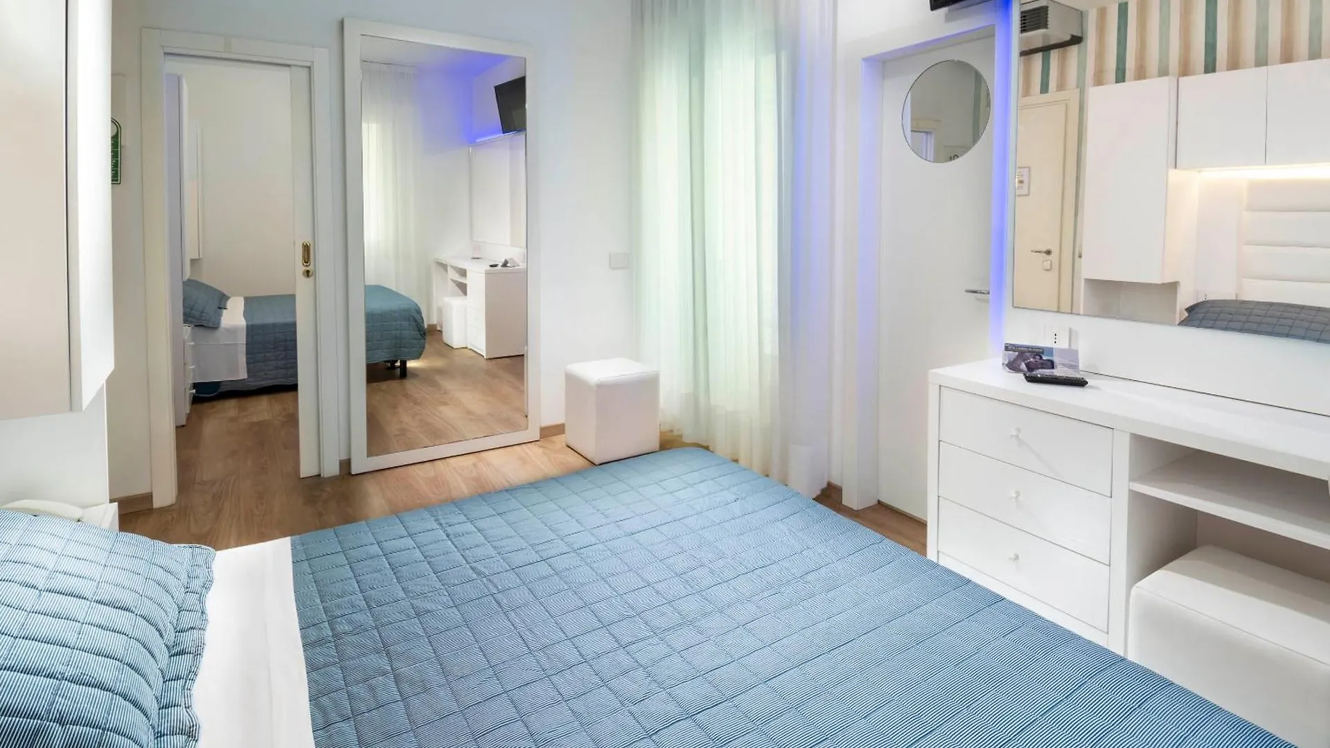 Hotel Albatros 미사노아드리아티코